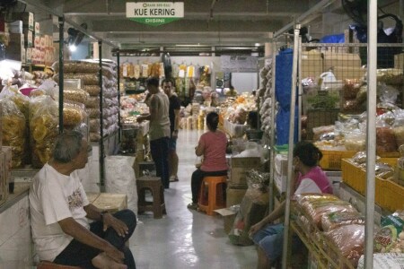 aktifitas pedagang di pasar badung bali