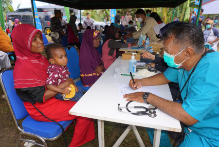 Bakti kesehatan dan bakti sosial Akabri 91 di Papua Barat