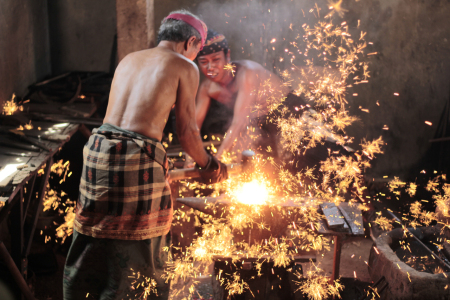 Usaha Pembuatan Keris Tradisional