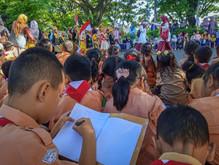 Semangat belajar sambil merayakan kemerdekaan Republik Indonesia ke 78