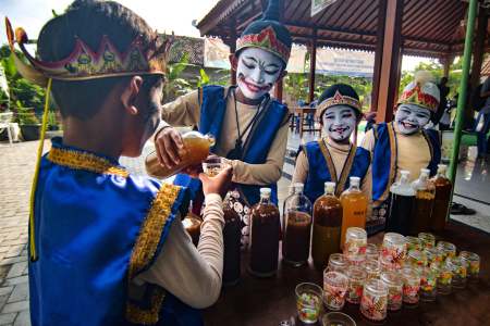Pelesatari Budaya di Desa Wisata Wayang, Klaten