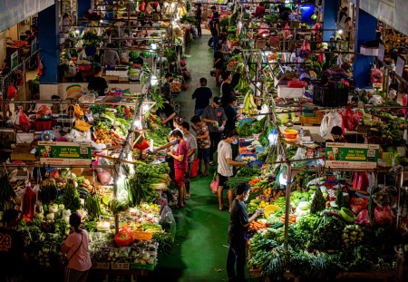 Pasar Kembali Ramai