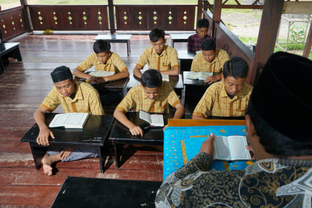 Mempersiapkan Santri Penghafal Al-Quran Untuk Generasi Masa Depan