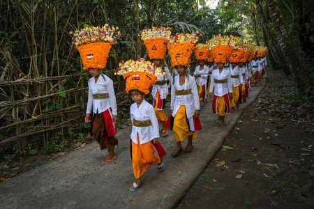 Rejang Perang Sari