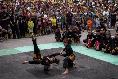 Pencak Silat Bangkitkan Semangat Anak-anak di Kota Denpasar