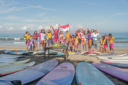 Semangat para surfing Bali indonesia