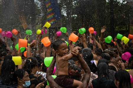 Perang Air Desa Suwat